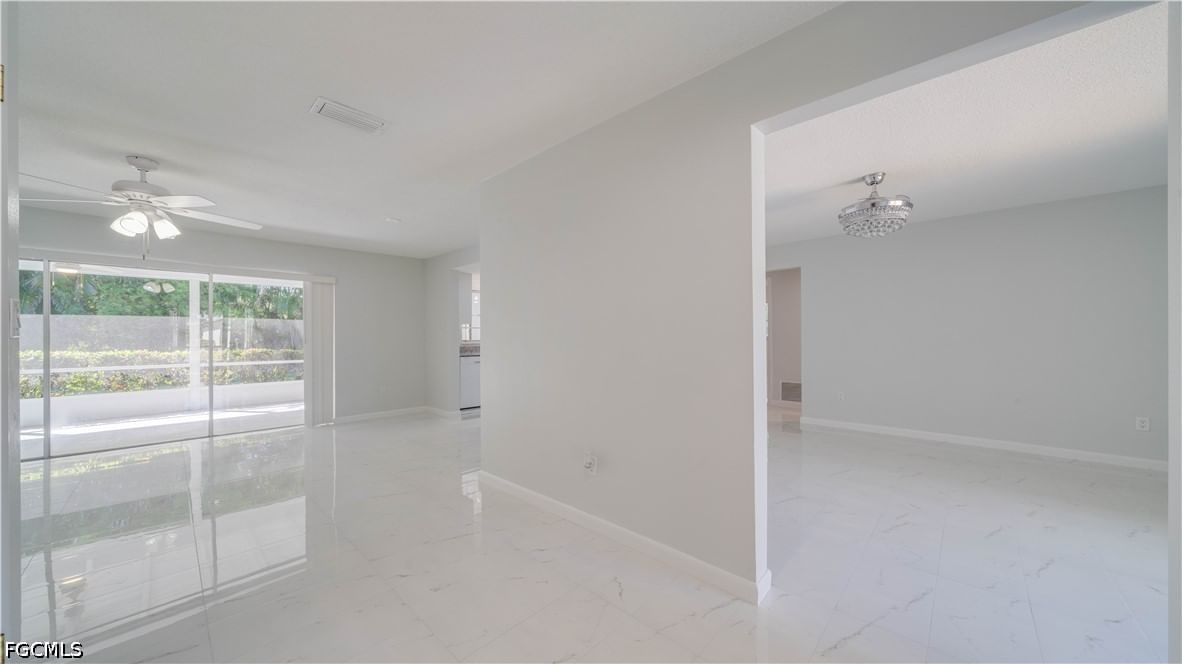 5657 Eichen Circle E, Fort Myers, FL 33919 photo 4