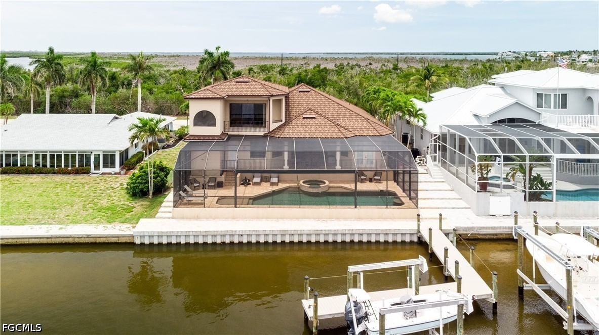 12130 Shoreview Drive, Matlacha, FL 33993 photo 4