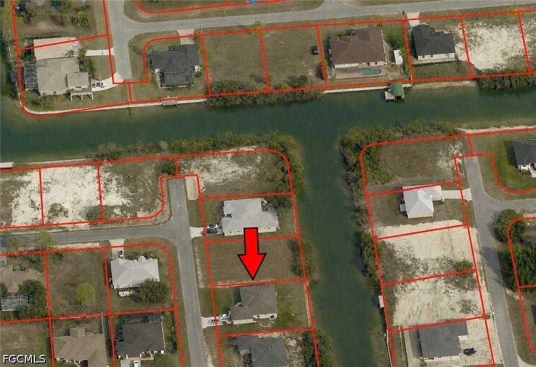 1911 NE 13TH Avenue, Cape Coral, FL 33909 photo 2