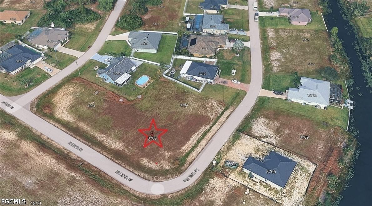 3700 NE 12th Place, Cape Coral, FL 33909 photo 3