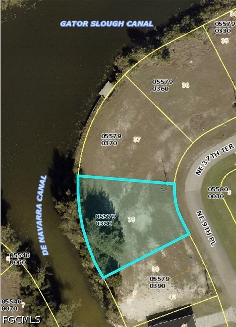 3644 NE 9th Place, Cape Coral, FL 33909 photo 3