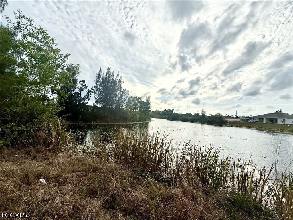 3644 NE 9th Place, Cape Coral, FL 33909 photo 5