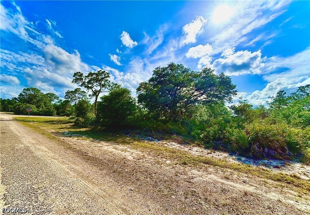 726 Kohler Avenue, Lehigh Acres, FL 33972 photo 2