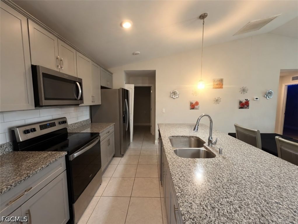 2207 NW 21st Avenue, Cape Coral, FL 33993 photo 3