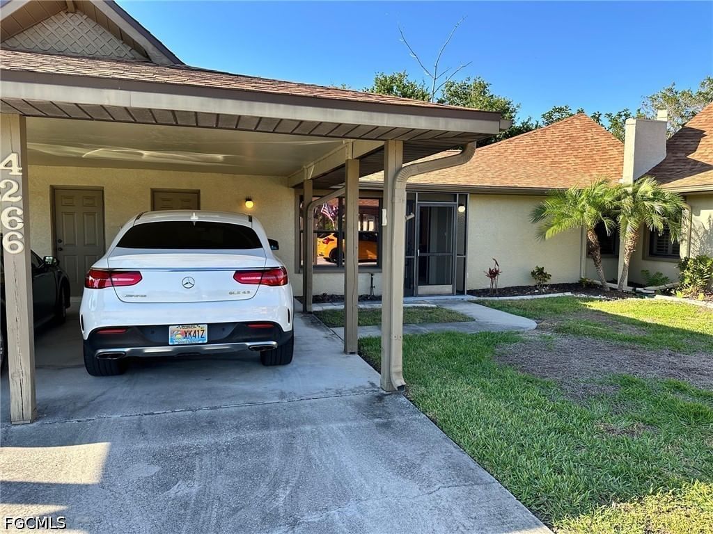 4266 Island Circle #B, Fort Myers, FL 33919 photo 2