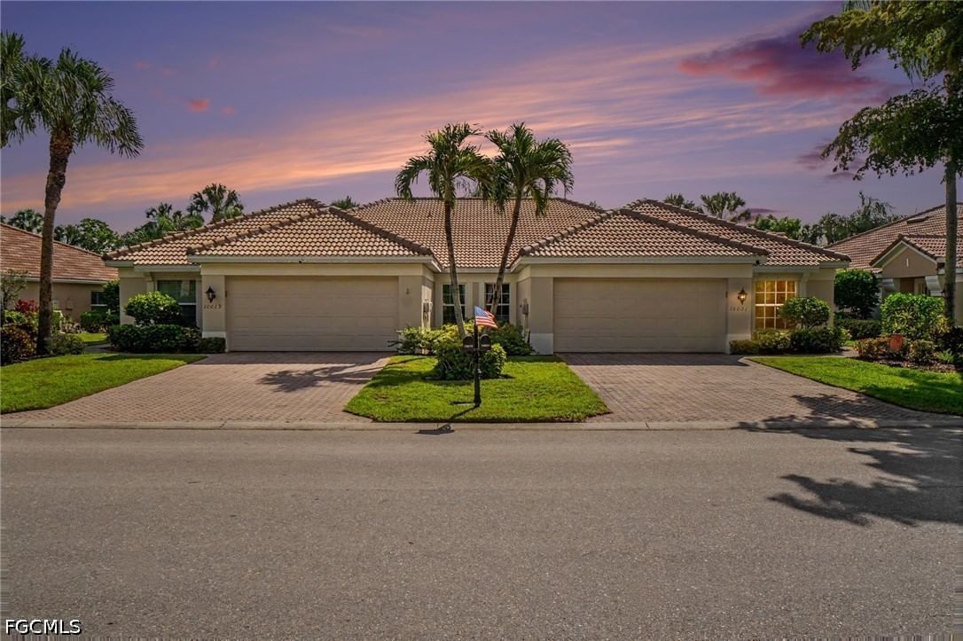 10021 Colonial Country Club Boulevard, Fort Myers, FL 33913 photo 2
