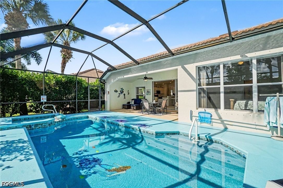 10021 Colonial Country Club Boulevard, Fort Myers, FL 33913 photo 4