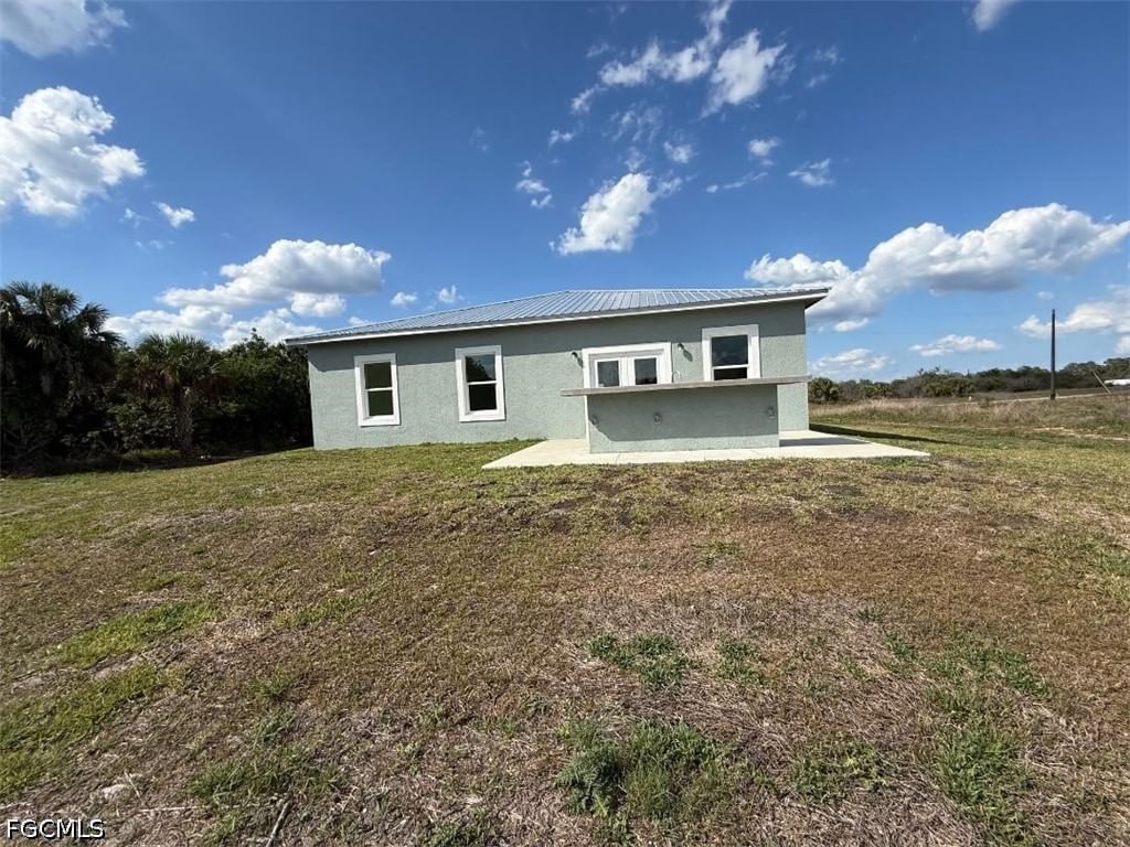 115 Lansing Circle, Labelle, FL 33935 photo 2