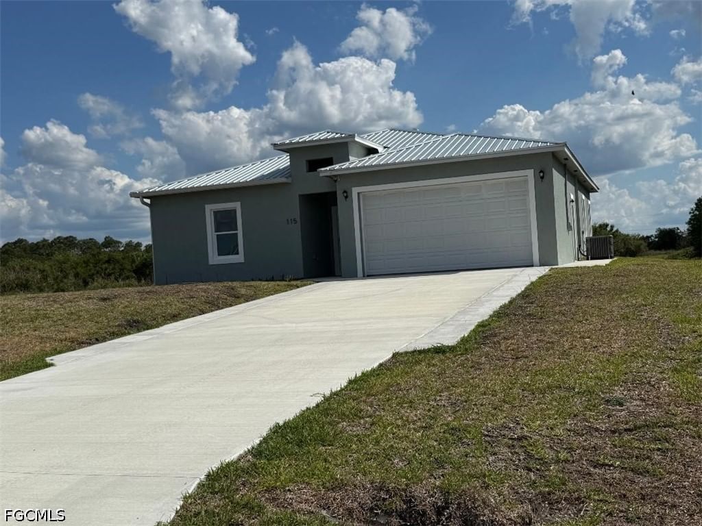 115 Lansing Circle, Labelle, FL 33935 photo 3