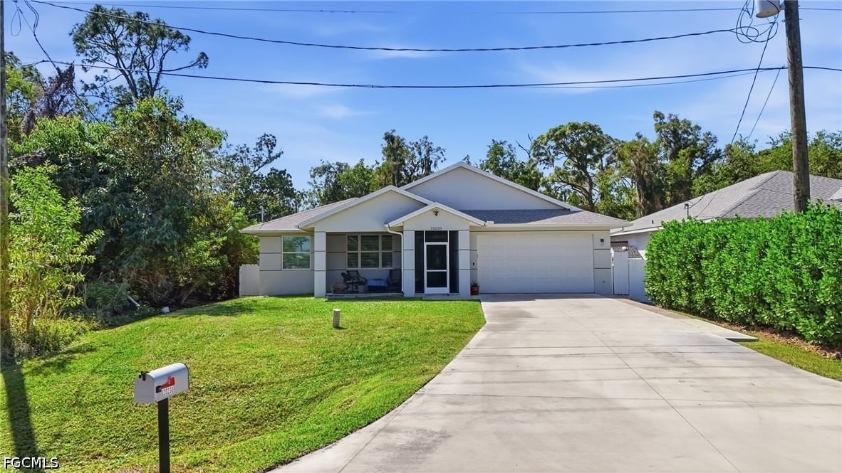 20230 Trailside Drive, Estero, FL 33928 photo 2