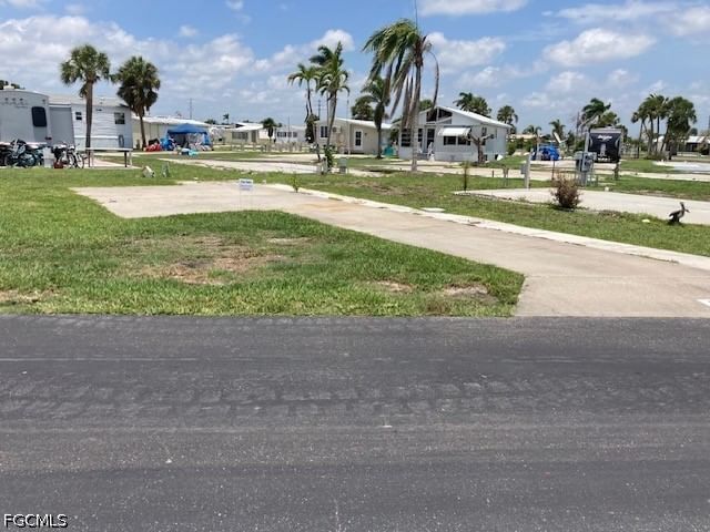 19681 Summerlin RD 256 RD, Fort Myers, FL 33908 photo 2