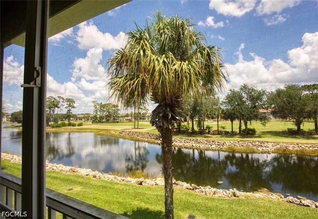 8083 Queen Palm Lane #425, Fort Myers, FL 33966 photo 3