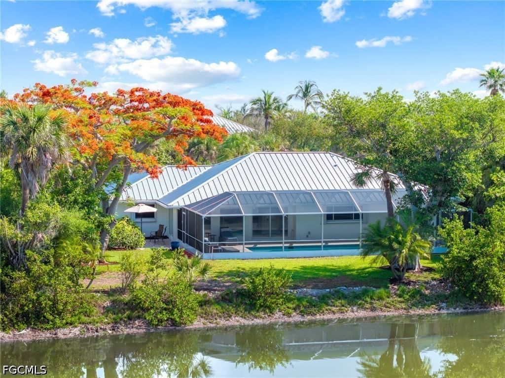 283 Palm Lake Drive, Sanibel, FL 33957 photo 5