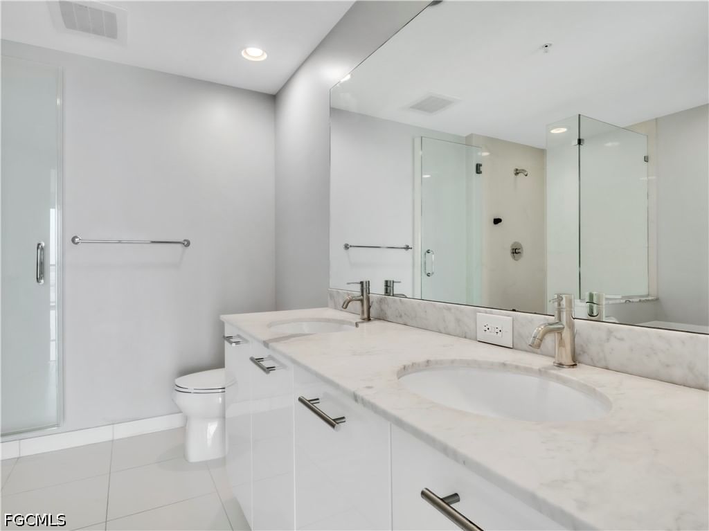 3000 Oasis Grand Boulevard #2905, Fort Myers, FL 33916 photo 4
