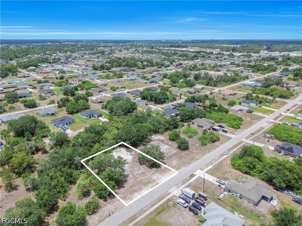 2525 Sunniland Boulevard, Lehigh Acres, FL 33971 photo 2