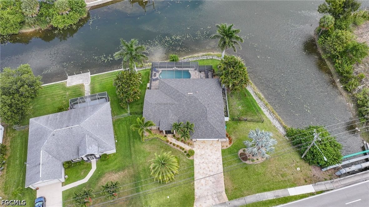 515 Gleason Parkway, Cape Coral, FL 33914 photo 2