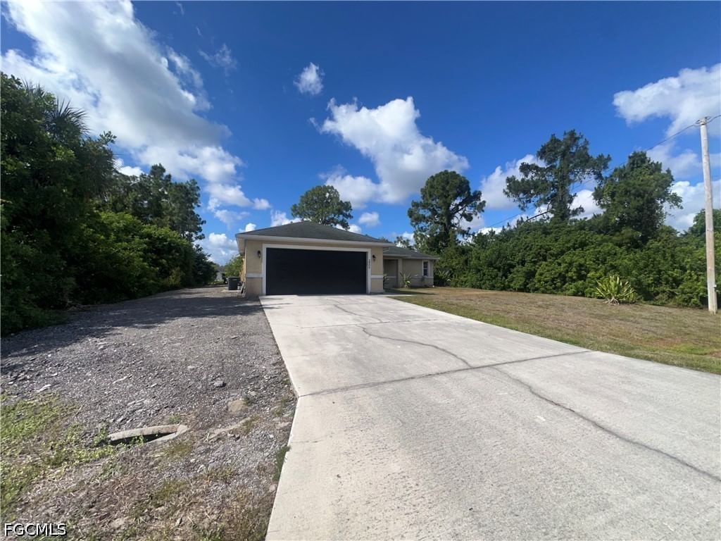 2905 20th Street W, Lehigh Acres, FL 33971 photo 2