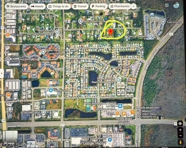 6814 Magnolia Lane, Fort Myers, FL 33966 photo 2