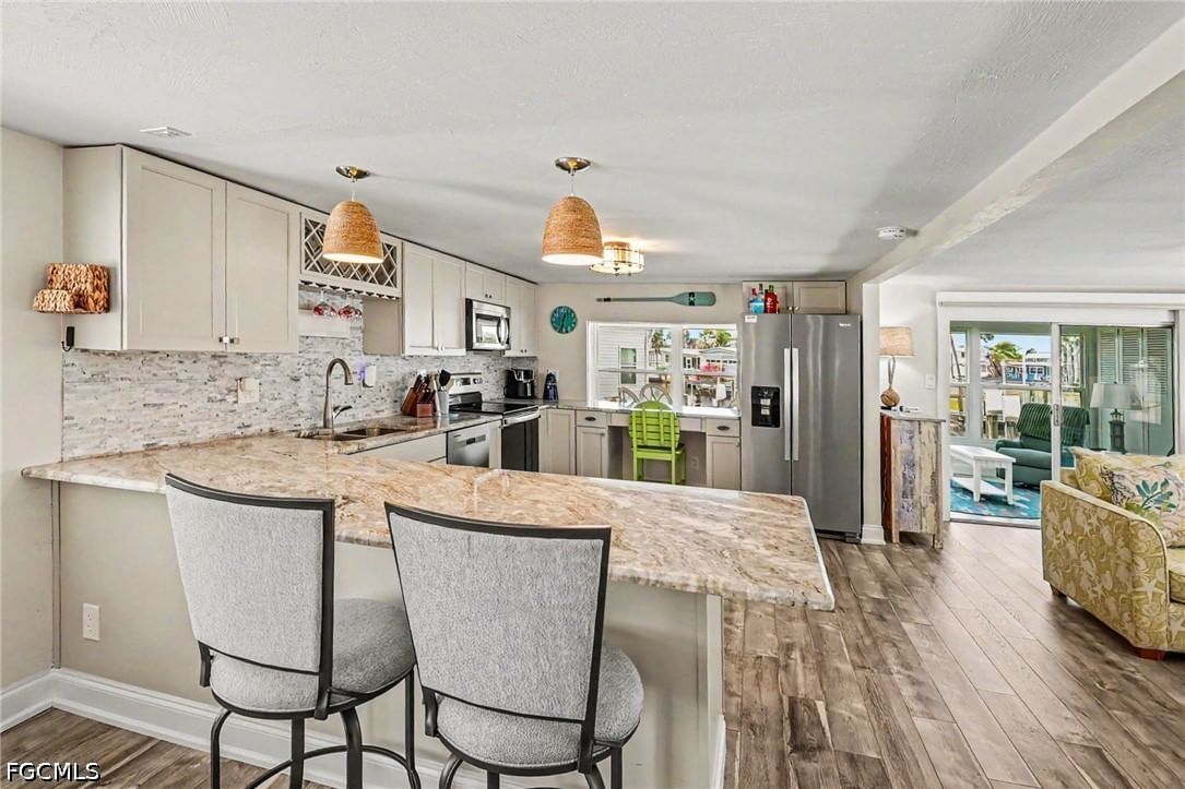 17540 Peppard Drive, Fort Myers Beach, FL 33931 photo 5