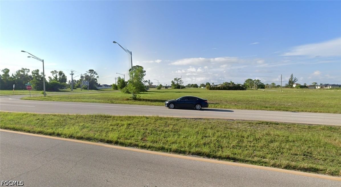 1604 Diplomat Parkway W, Cape Coral, FL 33993 photo 3