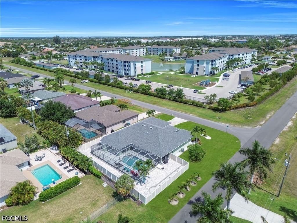 1722 SW 38th Terrace, Cape Coral, FL 33914 photo 3