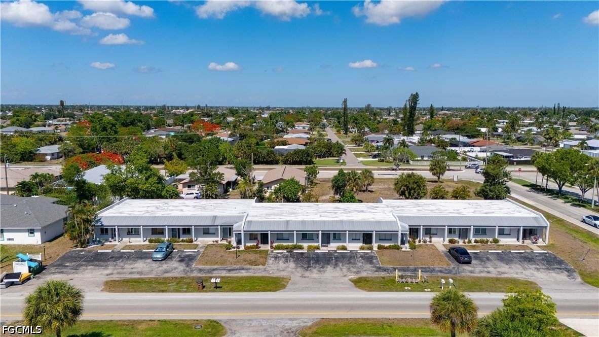 4608 SE 4th Place #6, Cape Coral, FL 33904 photo 3