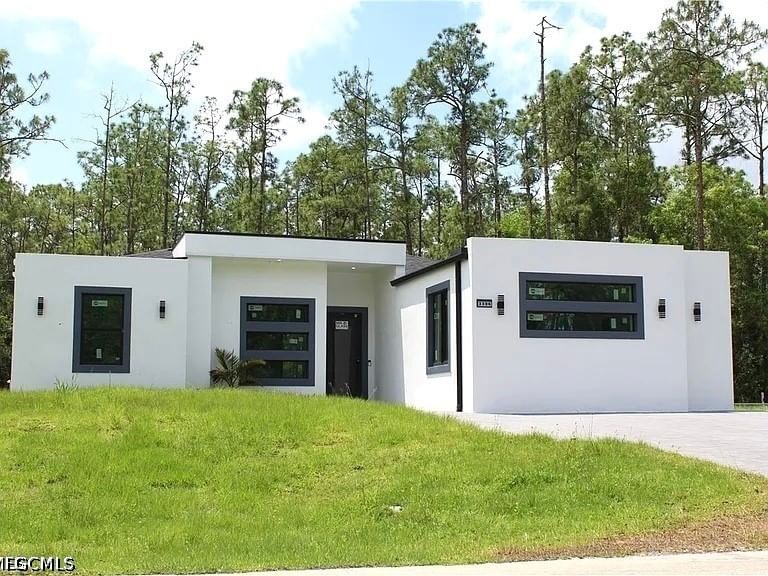 2504 E 2nd Street, Lehigh Acres, FL 33936 photo 3