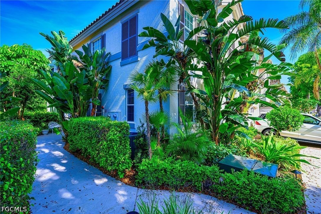 133 Colonade Circle, Naples, FL 34103 photo 3