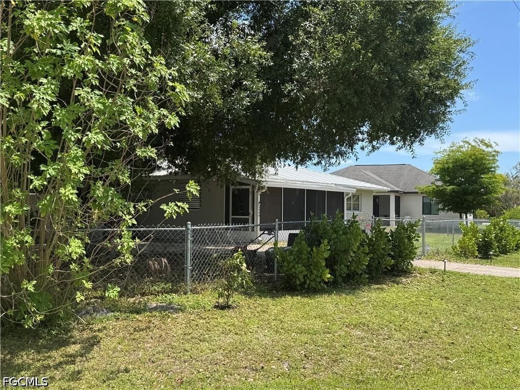 2248 River Ridge Boulevard, Fort Myers, FL 33905 photo 2