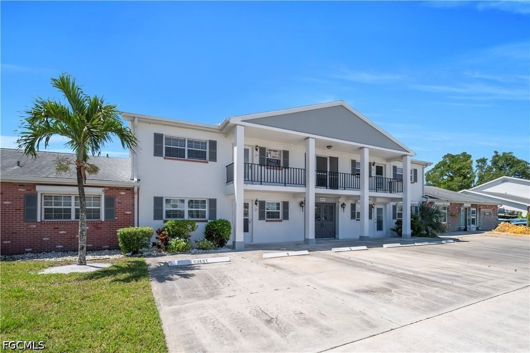 8741 Lueck Lane #5, Fort Myers, FL 33919 photo 3