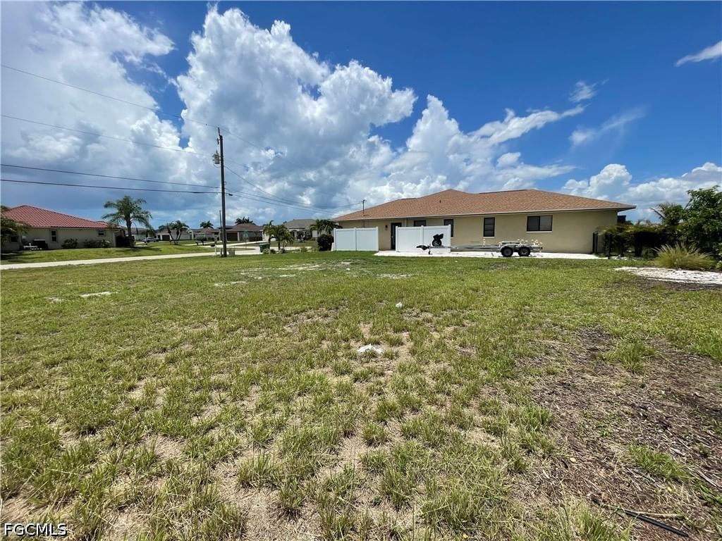 825 NW 33rd Place, Cape Coral, FL 33993 photo 5