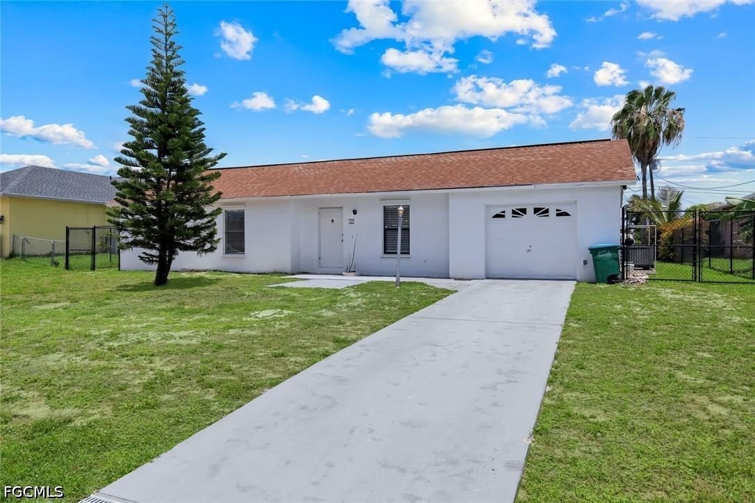1307 SW 43rd Lane, Cape Coral, FL 33914 photo 4