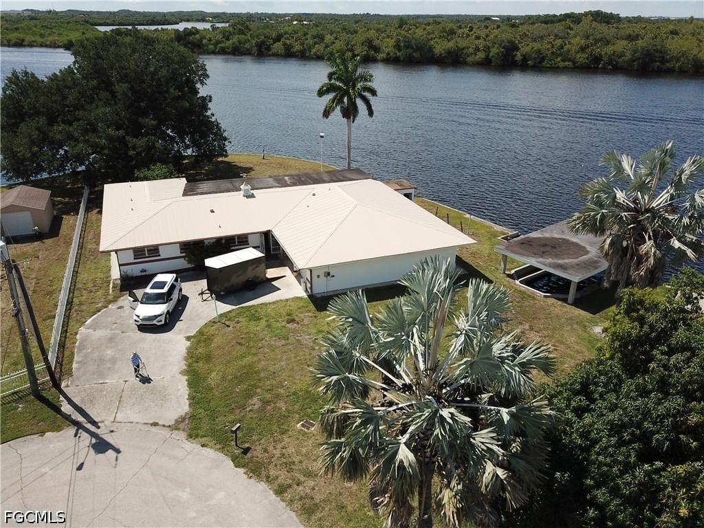 13208 Marquette Boulevard, Fort Myers, FL 33905 photo 5