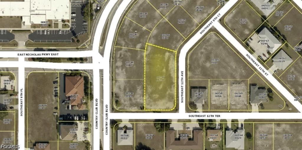 1204 SE 9th Court, Cape Coral, FL 33990 photo 2