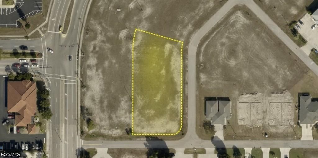 1204 SE 9th Court, Cape Coral, FL 33990 photo 5