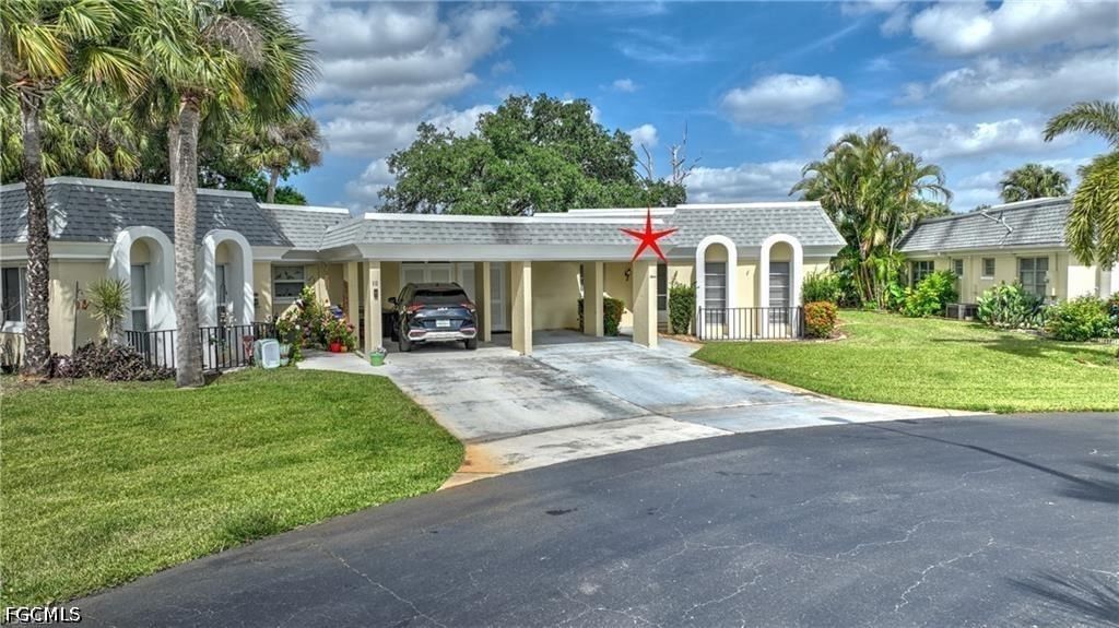 9 Park Lane Circle, Lehigh Acres, FL 33936 photo 2