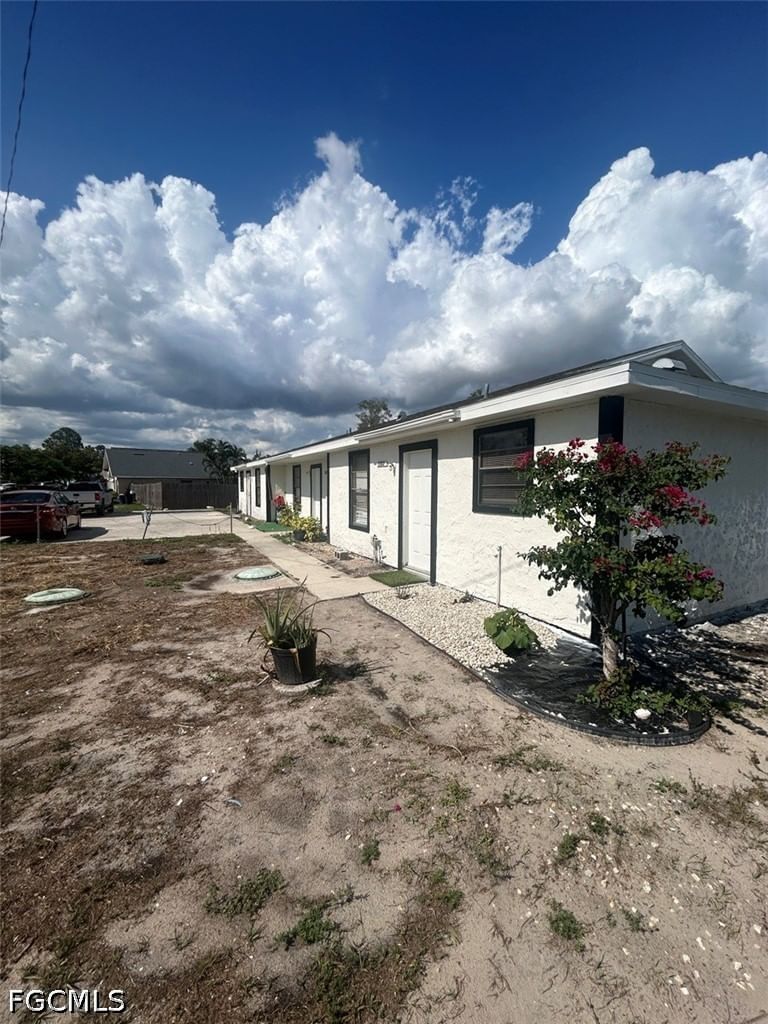 7582-7586 Carrier Road, Fort Myers, FL 33967 photo 3