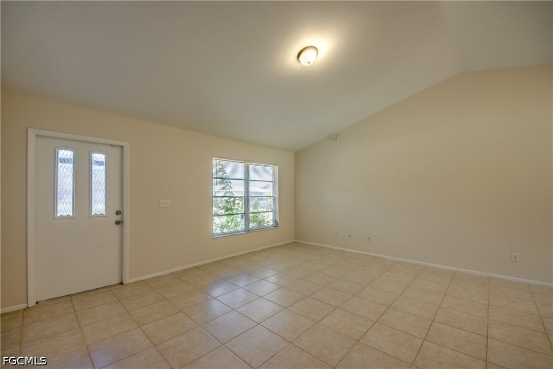 1315 SE 33rd Terrace, Cape Coral, FL 33904 photo 5