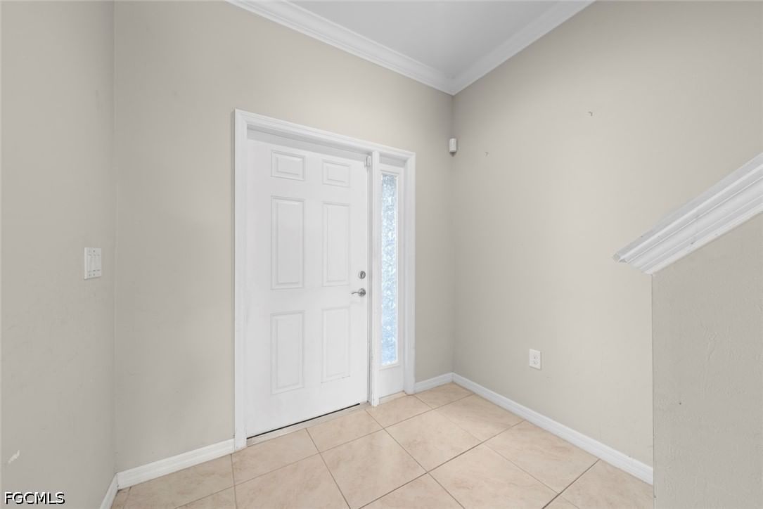 10864 Alvara Way, Bonita Springs, FL 34135 photo 2