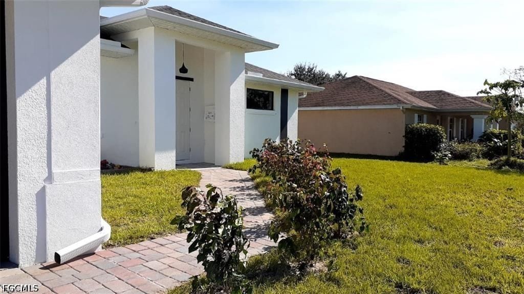 1201 NE 18th Place, Cape Coral, FL 33909 photo 3