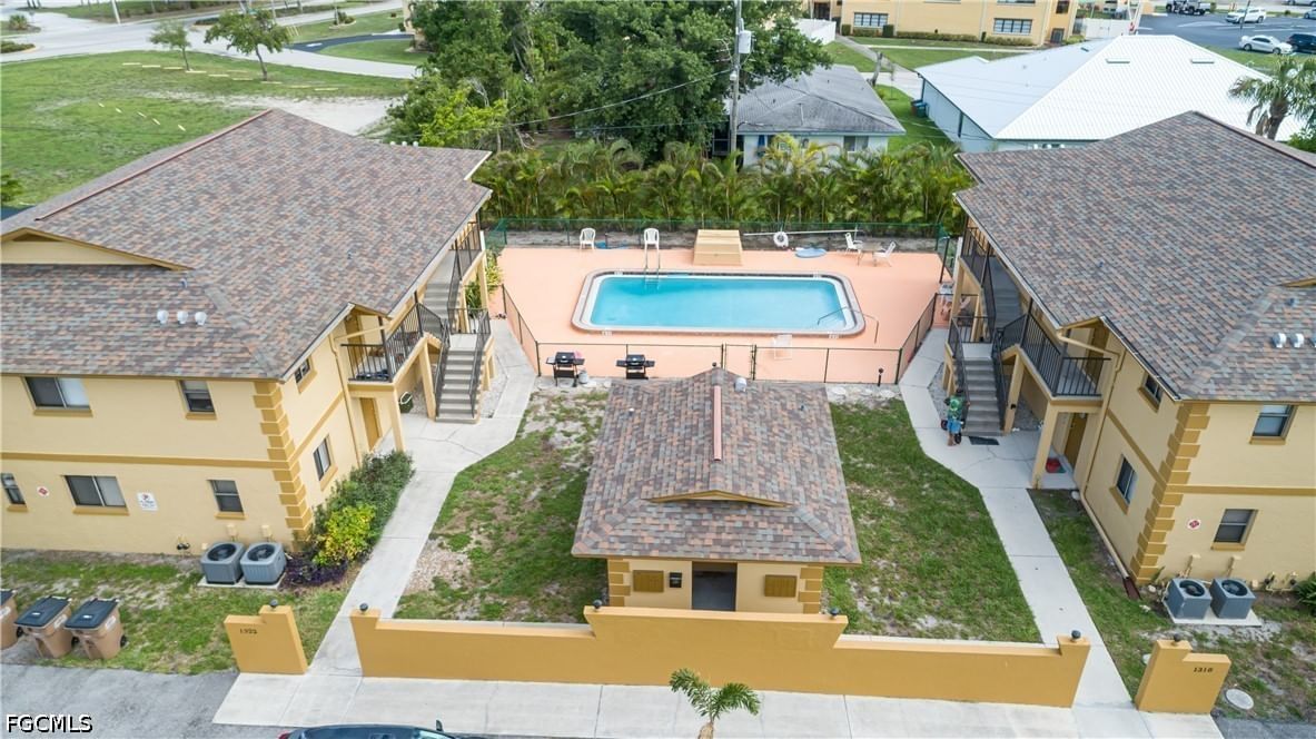 1318 SE 40th Terrace, Cape Coral, FL 33904 photo 4