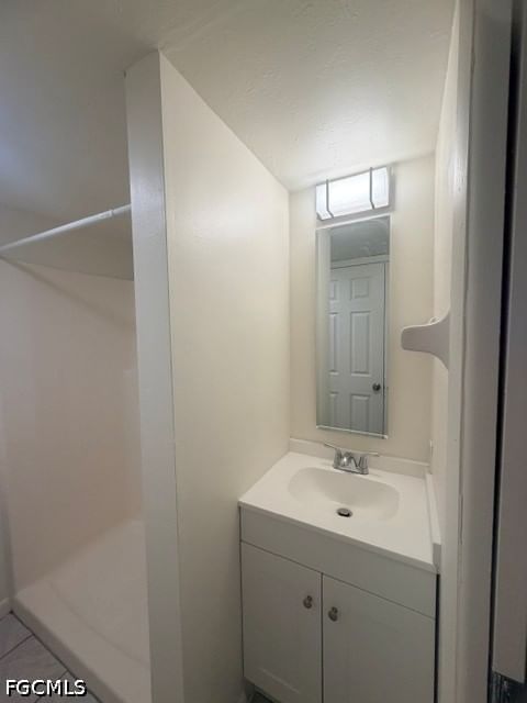 1318 SE 40th Terrace, Cape Coral, FL 33904 photo 5