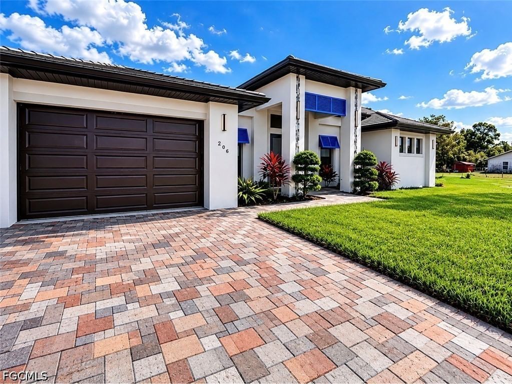 206 Jack Avenue N, Lehigh Acres, FL 33971 photo 2