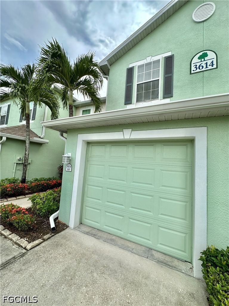 3614 Pine Oak Circle #103, Fort Myers, FL 33916 photo 2