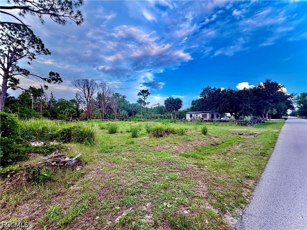 8259 Marx Drive, North Fort Myers, FL 33917 photo 2