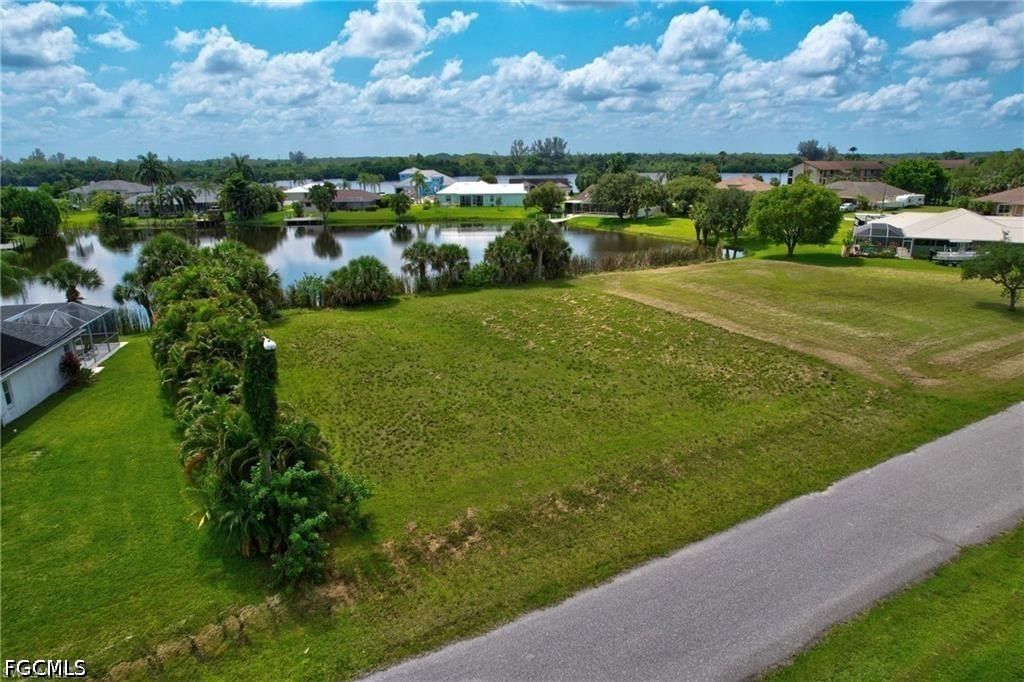 17091 Waters Edge Circle, North Fort Myers, FL 33917 photo 3