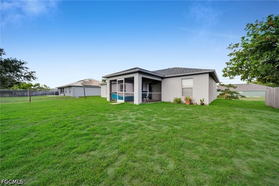 1502 SE 2nd Place, Cape Coral, FL 33990 photo 4