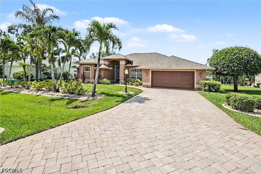 7860 Twin Eagle Lane, Fort Myers, FL 33912 photo 2