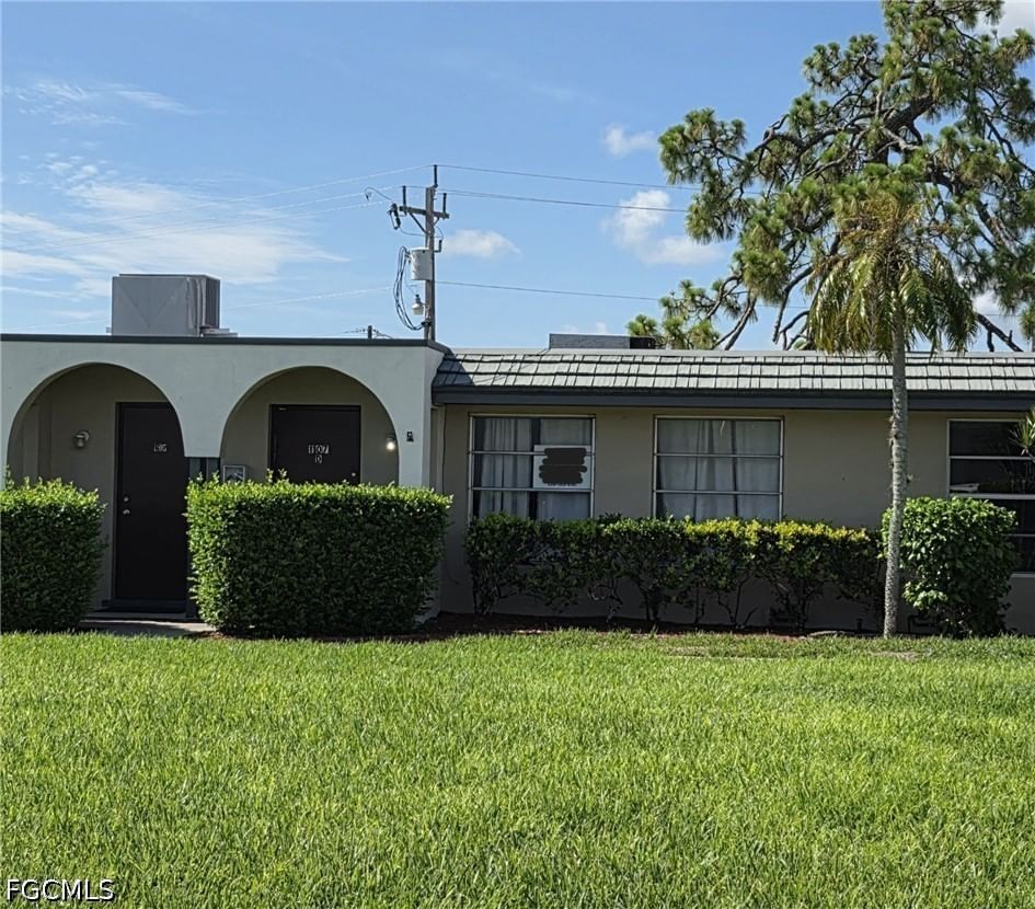 1107 S Loop Boulevard, Lehigh Acres, FL 33936
