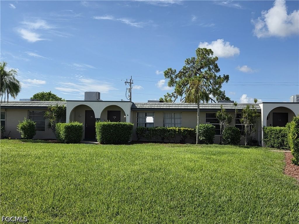 1107 S Loop Boulevard, Lehigh Acres, FL 33936 photo 2